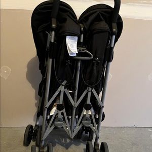 Kids double stroller . Very lightweight. Very good condition.